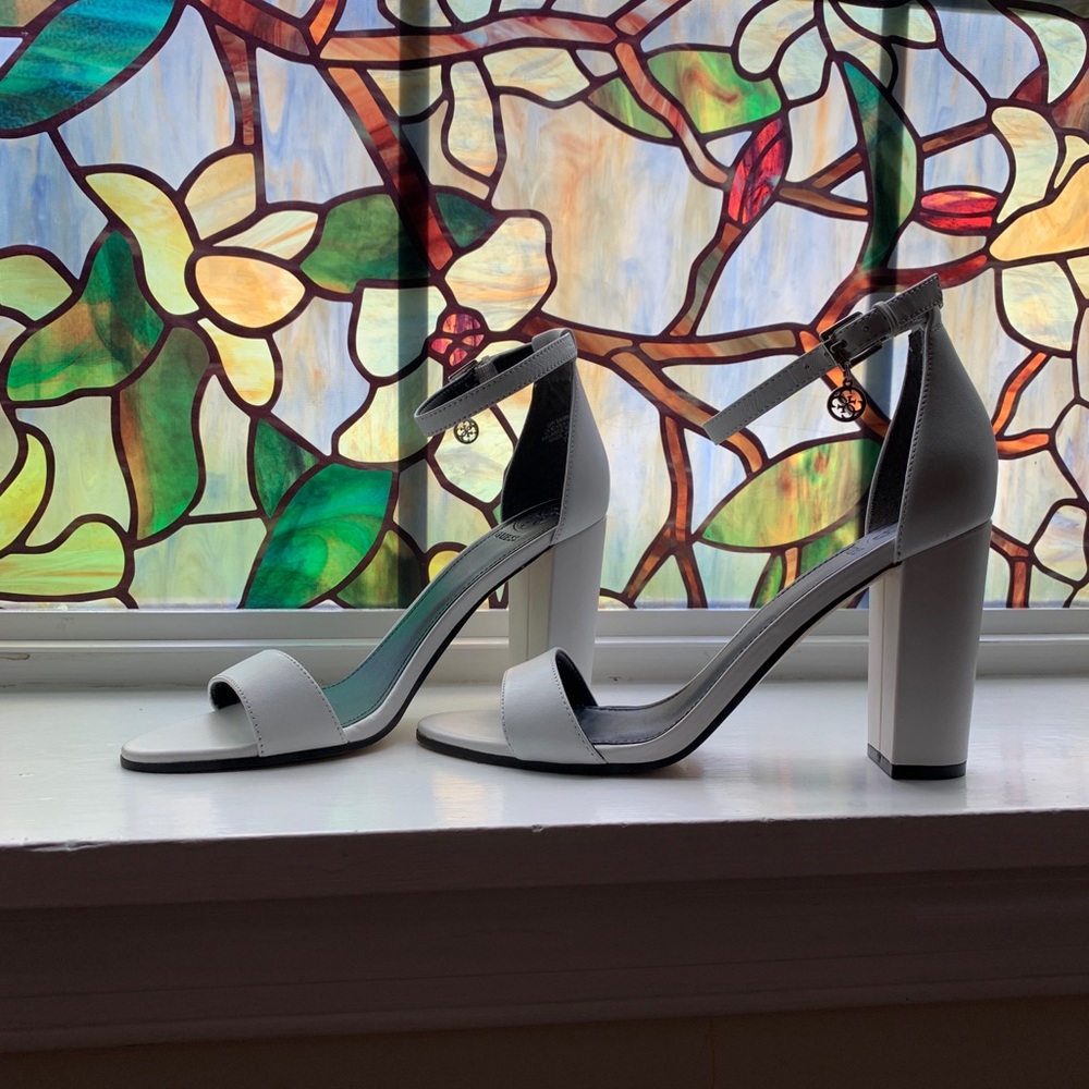 Guess Strap Heels - Picture 2 of 10
